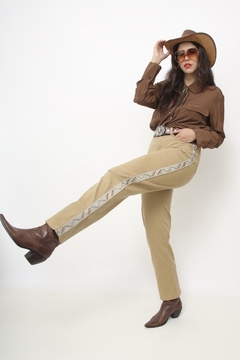 Calça jeans western bolso recorte couro - Capichó Brechó