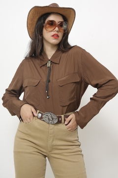 Camisa marrom clássica western