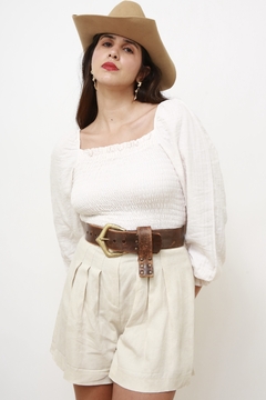 Blusa manga princesa estilo linho
