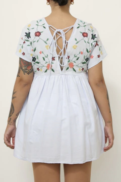 Vestido macaquinho jeans bordado zara