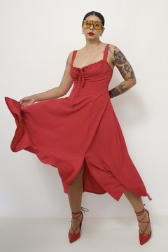 Vestido vermelho midi busto franzido