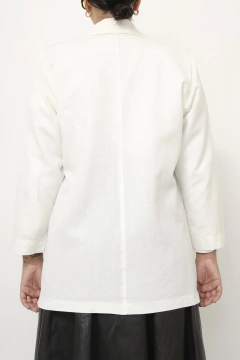 Blazer linho branco ombreira vintage - Capichó Brechó