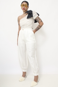 Calça bag creme cintura alta abertura perna