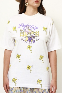 Camiseta estampa FLOWER COUTRY - comprar online