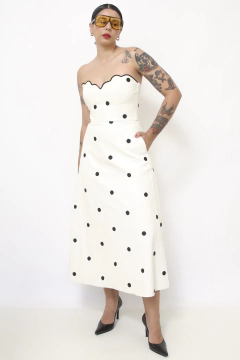 Vestido couro fake poa T.Q.C busto boradado na internet