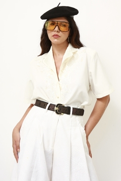Imagem do Camisa creme poliester bordado