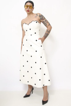 Vestido couro fake poa T.Q.C busto boradado