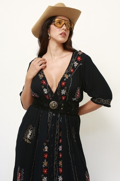 Vestido preto flores vermelha - loja online