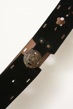 Cinto couro camurça largo boho preto flores - comprar online