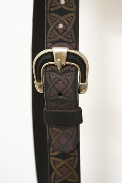 Cinto couro boho fivela dourada