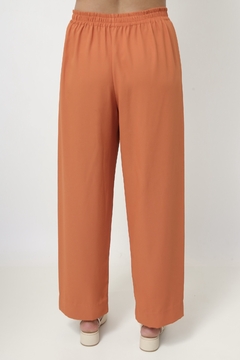 Calça laranja fininha poliester - comprar online