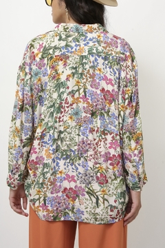 Imagem do Camisa ZARA flores bata
