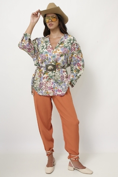 Imagem do Camisa ZARA flores bata