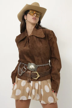 Blusa couro marrom manga princesa na internet