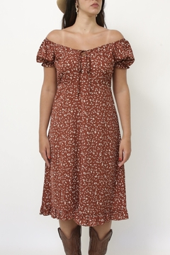 Vestido boho midi marrom flores