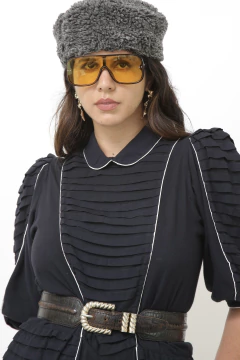 Macacao preto textura camadas vintage na internet