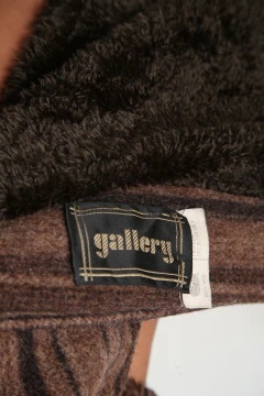 Casaco listras 100% lã marrom forro pelucia GALLERY - Capichó Brechó