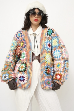 Casaco crochet flores coloridas - comprar online