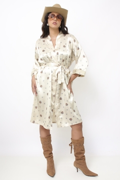 Robe acetinado estampa flores - comprar online