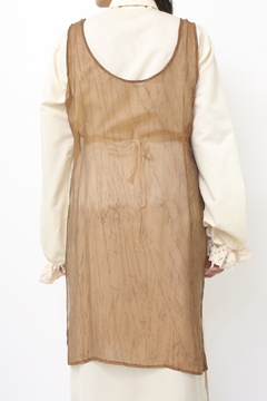Vestido transparencia poliester marrrom - Capichó Brechó