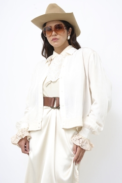 Jaqueta fina bomber CGC creme - Capichó Brechó
