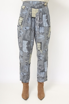 Calça estampada cinza vintage - Capichó Brechó