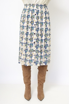 Saia viscose estampada branca estampas flores - comprar online