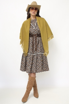 Lenço verde oliva WOOL quadrado franja - comprar online