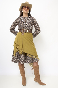 Lenço verde oliva WOOL quadrado franja