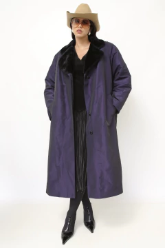 Maxi casaco roxo forrado pelucia preta vampira - comprar online