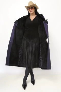 Maxi casaco roxo forrado pelucia preta vampira na internet