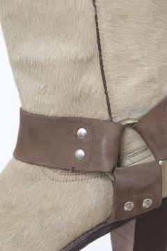 Bota 100% couro TONY MORA 36