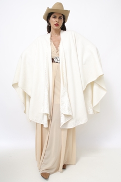 Capa bordado acetinado western off white - loja online