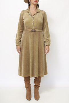 Vestido aveludado bege cinto fivela flor - loja online