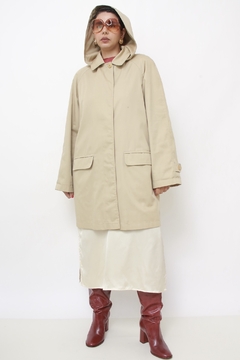 Imagem do Trench Coat bege classico com capuz LONDON FOG