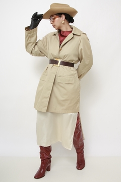 Imagem do Trench Coat bege classico com capuz LONDON FOG