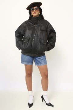 Imagem do Jaqueta bomber coutro preta Juliana Macuir