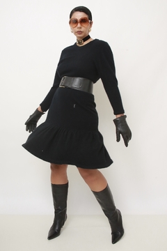 Vestido preto YSL em lã vintage na internet