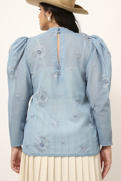 Camisa azul manga princesa bordado - comprar online