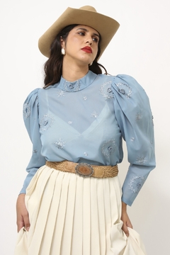 Camisa azul manga princesa bordado - comprar online