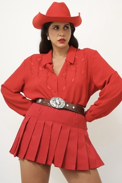 Camisa encorpada vermelha bordada