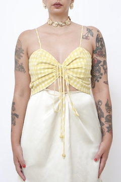 Top xadrez vicky amarelo - Capichó Brechó