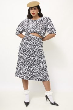 Conjunto BLUSA + SAIA flores marinho - comprar online