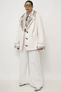 Casaco Sintetico Penny off white pelo