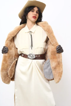 Casaco marrom couro forro pelo na internet