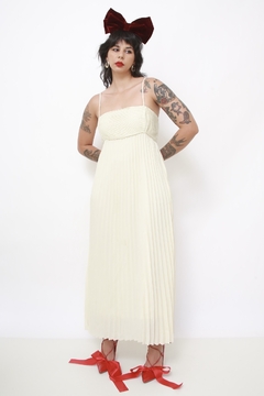 Vestido plissado champagne - Capichó Brechó
