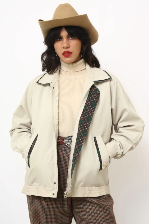Jaqueta bomber bege recorte xadrez