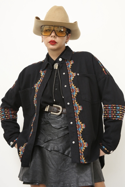 Jaqueta jeans bordado boho