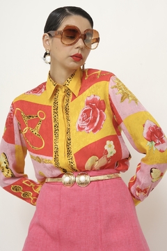 Camisa estampada seda flores e frutas na internet