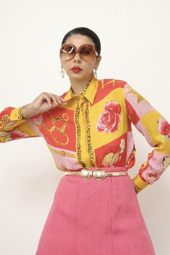 Camisa estampada seda flores e frutas